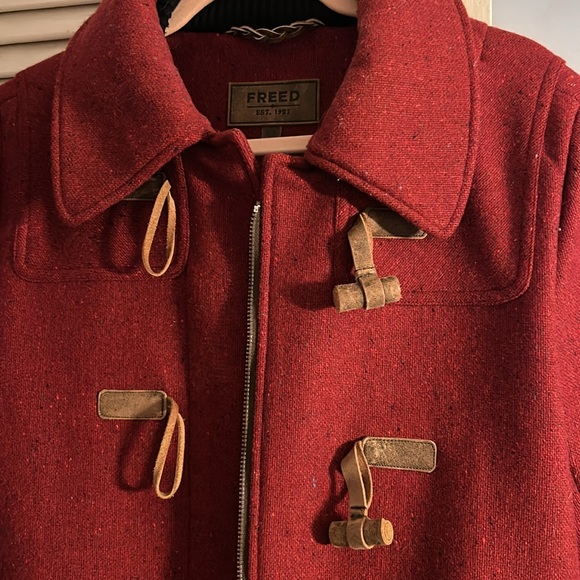 Beautiful coat. No hood. - Picture 2 of 6